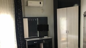 Classic Double Room Single Use | WiFi (free), bed sheets - Kale Hotel (Ankara)