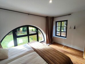 Desk, iron/ironing board, travel cot, free WiFi
