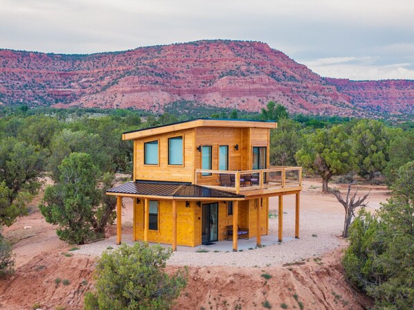 Exterior - Tiny Cabin, #6 8-Mile Gap View @ The Cedars (Kanab)