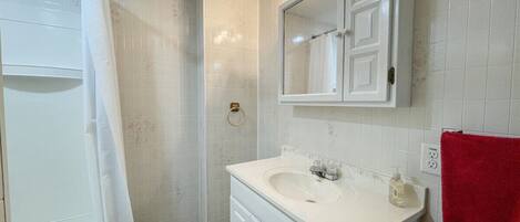 Towels, toilet paper