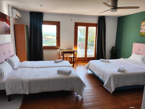 L'OLIVERA Casa Rural