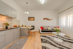 Living area - Happy Home - Rental Residence (Split)