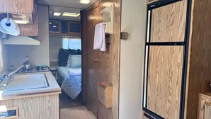 電子レンジ、オーブン、コンロ