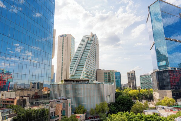 City view from property - NIU Reforma (Mexico City)