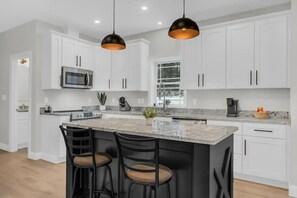 Mikrowelle, Geschirrspüler