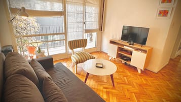 Apartment, 2 Bedrooms (BN1) | Living area | 43-inch Smart TV with cable channels, Netflix, pay movies