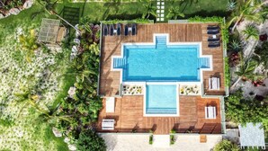 Udendørs pool