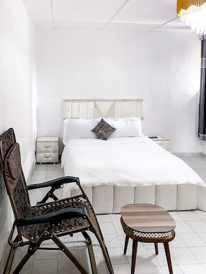 Free WiFi, bed sheets - Tranquil Residence  (Abidjan)