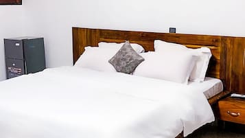Exclusive Double Room, 1 King Bed | Free WiFi, bed sheets