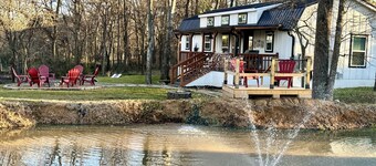 Mineola "Mane" Stay Cabin Near Downtown & Adjacent to Mineola Nature Preserve