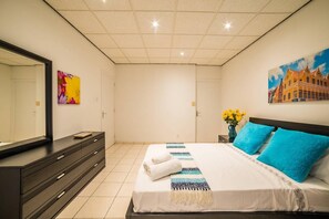 Apartment | 2 bedrooms, Internet - Stunning Balcony View Spacious 2BR Apt at Unique Location (Willemstad)