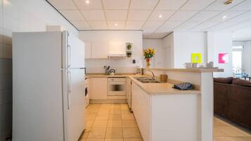 Apartamento | 2 dormitorios y Internet