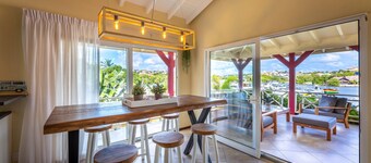 Breathtaking Seaside 3BR Penthouse w/ Pool at Jan Thiel