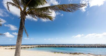 Sunshine Magnificently Bright 2BR Top City Centre Townhouse