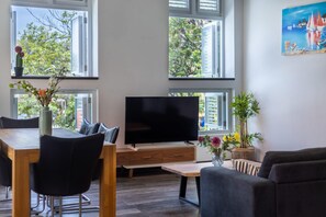 Apartment | 2 bedrooms, Internet - Sunshine Magnificently Bright 2BR Top City Centre Townhouse (Willemstad)
