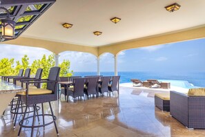 House | 5 bedrooms, iron/ironing board, Internet
