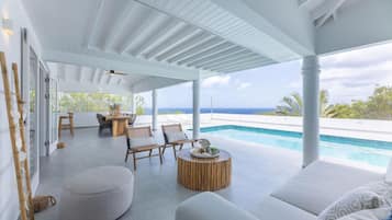 Villa | 4 bedrooms, Internet