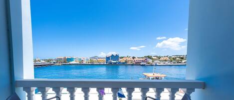 Apartment, Accessible | 2 bedrooms, iron/ironing board, Internet