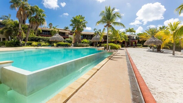 House | Exterior - Spanish Water Apartments - Premium (Jan Thiel)