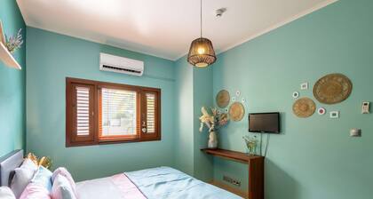 Spanish Water Apartments - Balcony