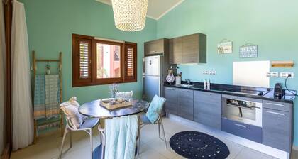 Spanish Water Apartments - Balcony