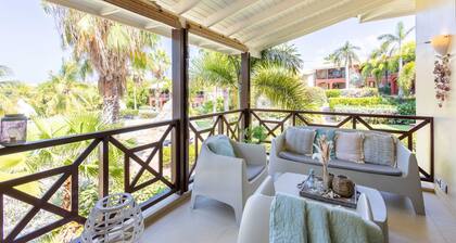 Spanish Water Apartments - Balcony