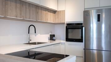 3 bedrooms, Internet