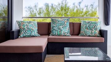 3 bedrooms, Internet