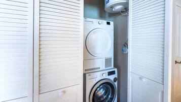 Apartment | 3 bedrooms, Internet