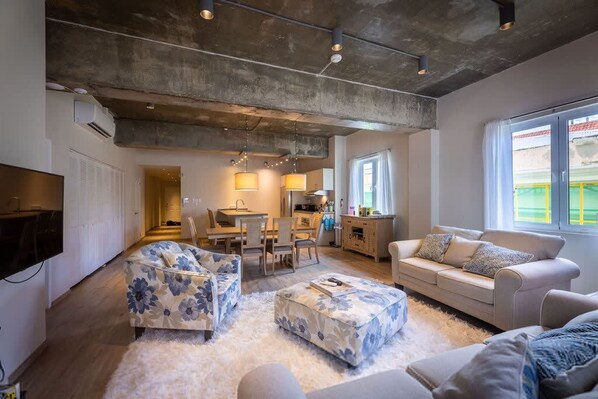 Apartment | 3 bedrooms, Internet