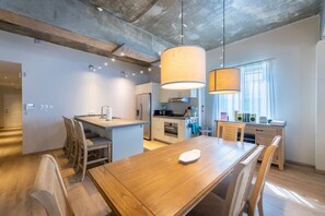 3 bedrooms, Internet - Chic Historic Townhouse in City Centre Willemstad (Willemstad)