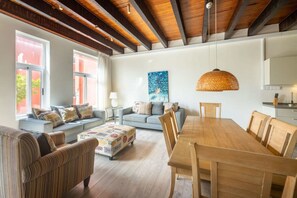 3 bedrooms, Internet - Heart of the City Plaza Jojo Heritage Home (Willemstad)
