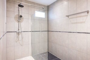 Huoneisto | 3 makuuhuonetta, internet