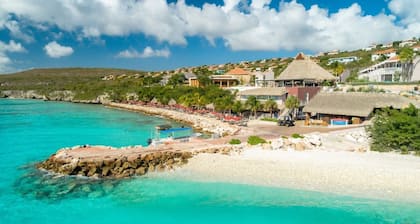 Tropical Paradise Bliss Villa at Coral Estate