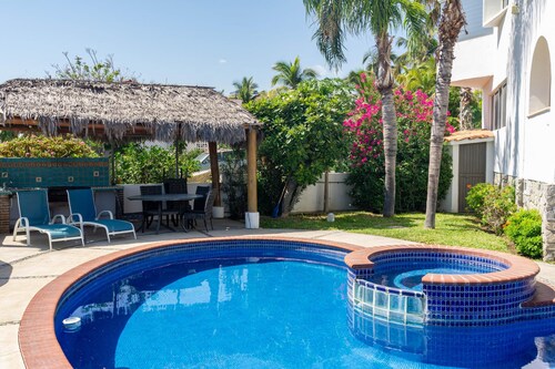 Villa Calafia Spacious Home w Private Tennis