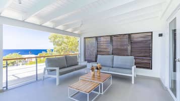 Villa | 4 bedrooms, Internet