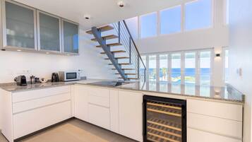 Villa | 4 bedrooms, Internet