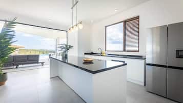Villa | 3 bedrooms, Internet