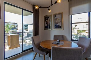 Apartment - Short Drive to Downtown and Beaches (Cabo San Lucas)