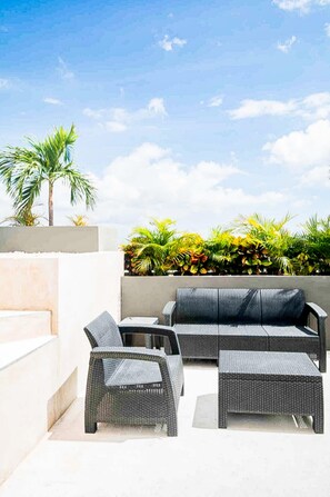 Apartment | Exterior - Zazil 20 Av. 1-br Gem // ~rooftop Pool W/city Views ~ // Walk to Playa Mamitas, Coco Beach, & 5ª (Playa del Carmen)