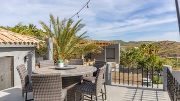 3 bedrooms, Internet