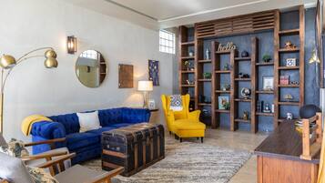 3 bedrooms, Internet