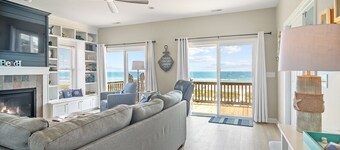 Sandy Bottoms Oceanfront Heart of Topsail Beach