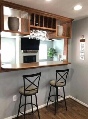 Dining - Palapa Paradise - Pool & Game Room! (Galveston)