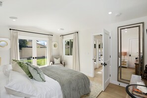 4 Schlafzimmer, Bügeleisen/Bügelbrett, WLAN, Bettwäsche