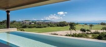 Lux Ocean & Bay Views, 2 Golf Carts, Plunge Pool, Full Access, Cook/Cleaning