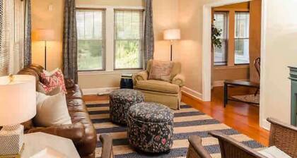 Closest to DOWNTOWN! Pet Friendly