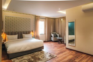 Egyptian cotton sheets, premium bedding, memory foam beds, in-room safe