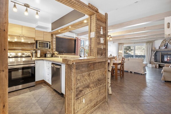 Unclassified image, 1 of 20, button