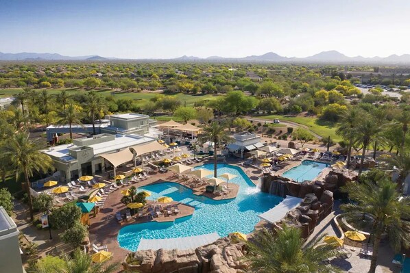 Outdoor pool, a heated pool - Relaxing Studio - Marriott's Canyon Villas at Desert Ridge - You Will Love It !! (Phoenix)